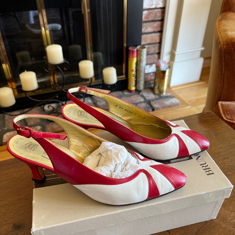 Vintage Bruno Magli sling backs Size 8.5 US